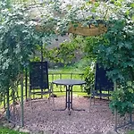 Appartamento Tolle In Mit Grossem Garten By Interhome