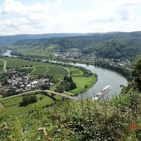 Tolle In Mit Grossem Garten By Interhome Apartment Klusserath