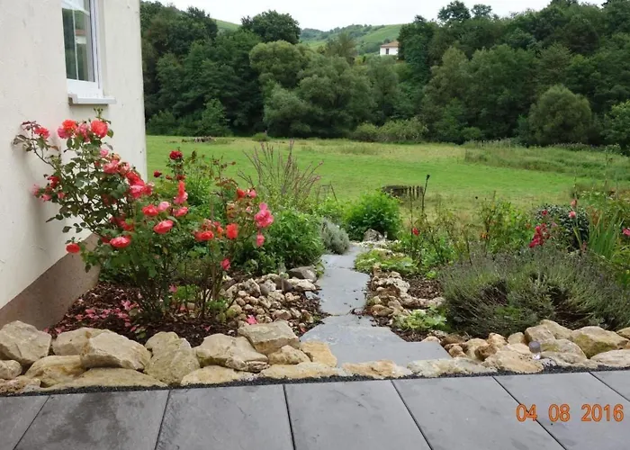 Tolle In Mit Grossem Garten By Interhome Apartamento *